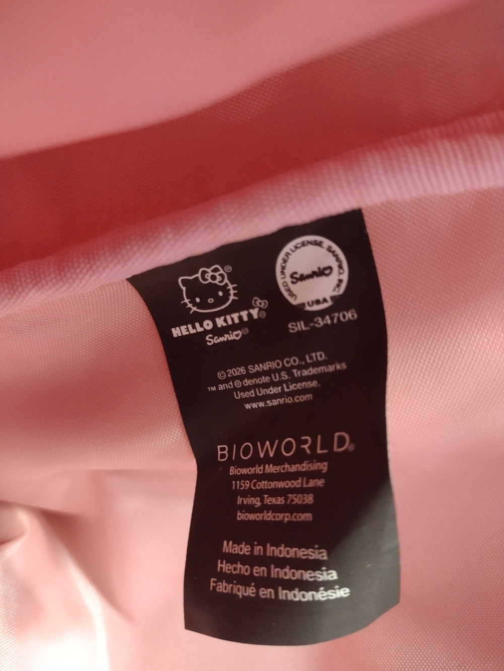 Hello Kitty Pink Travel Duffle Bag - Picture 5 of 8